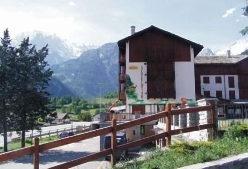 هتل Alpechiara
