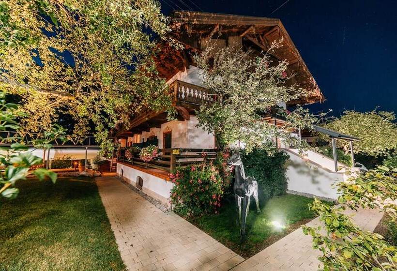 בית מלון כפרי Alpensonne