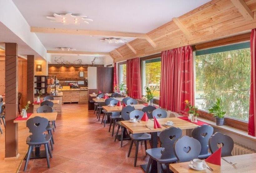 בית מלון כפרי Alpensonne