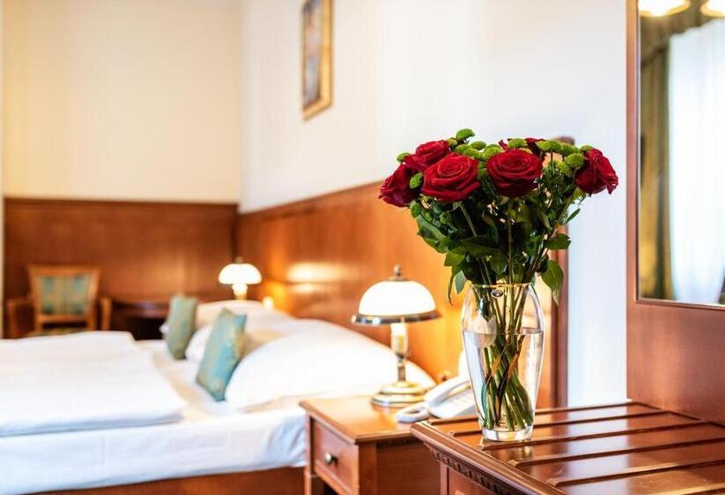 Fotos del hotel Arkada Hotel Praha:  24