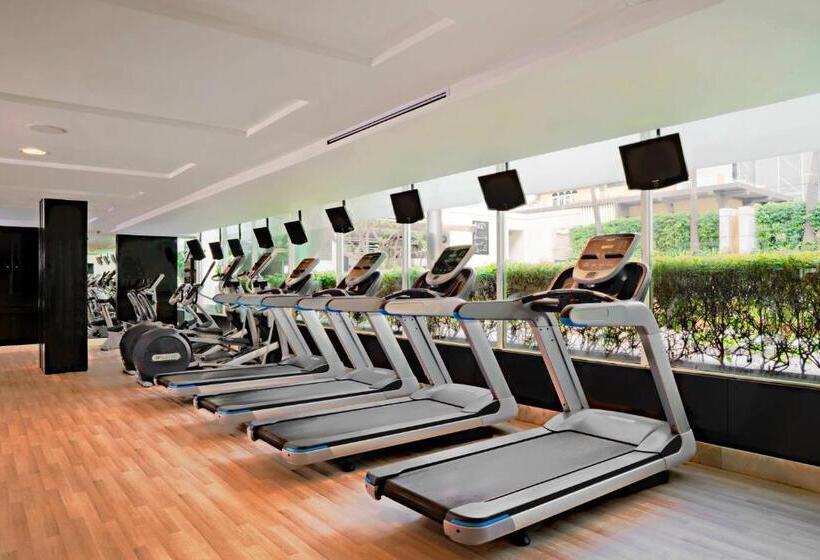 هتل Courtyard By Marriott Bangkok