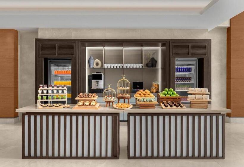 هتل Courtyard By Marriott Bangkok
