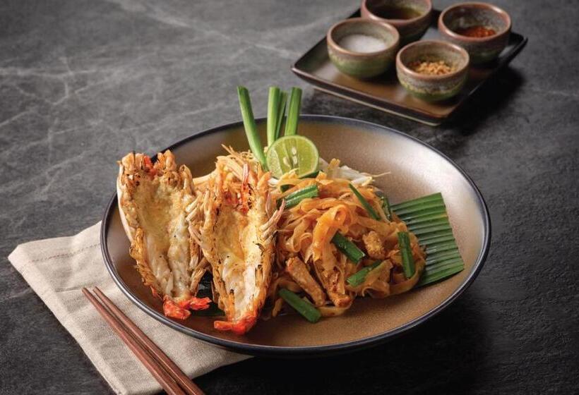 هتل Courtyard By Marriott Bangkok