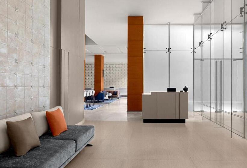 هتل Courtyard By Marriott Bangkok