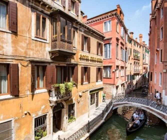 Fotos del hotel Dell'opera:  23