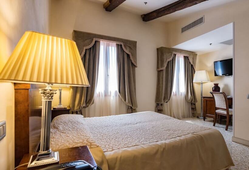 Fotos del hotel Dell'opera:  4