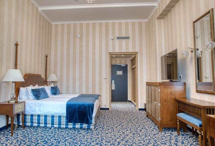 Ensana Grand Margaret Island