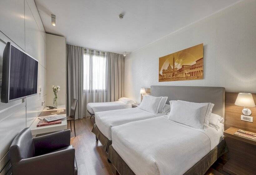 Fotos del hotel H10 Roma Città:  6