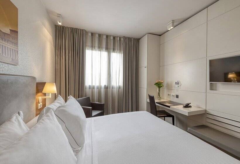 Fotos del hotel H10 Roma Città:  9