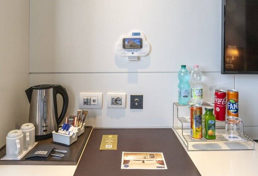 Fotos del hotel H10 Roma Città:  22