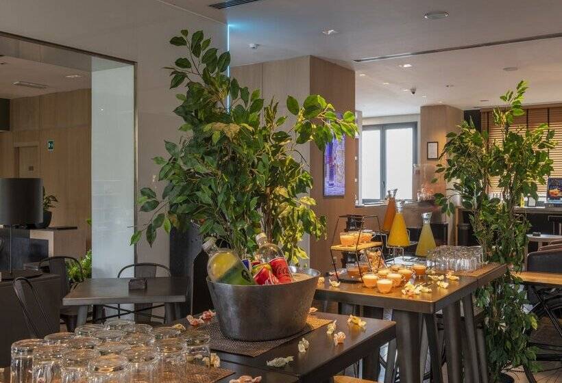 Fotos del hotel H10 Roma Città:  63