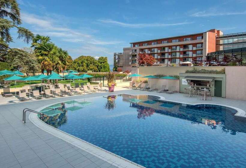 هتل Hilton Evianlesbains