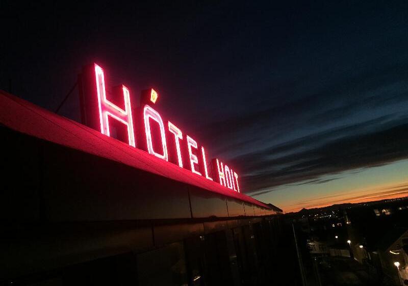 Hotel Holt