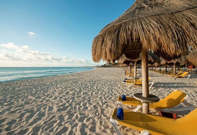 هتل Iberostar Waves Paraíso Beach