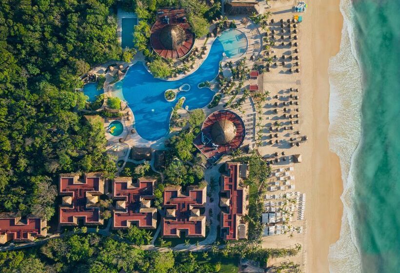 هتل Iberostar Waves Tucán