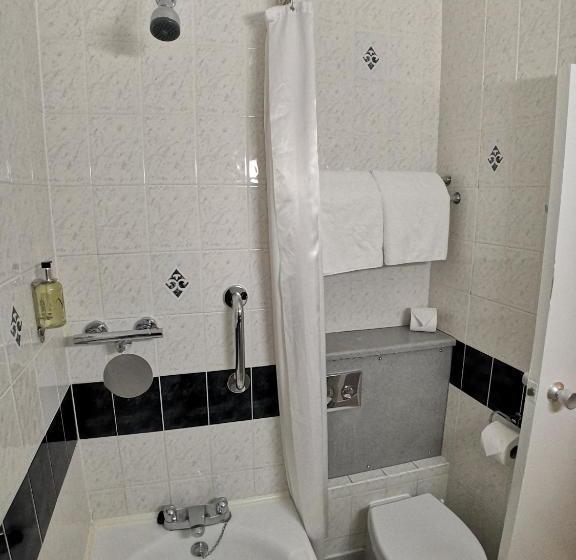 هتل Lancaster Hall