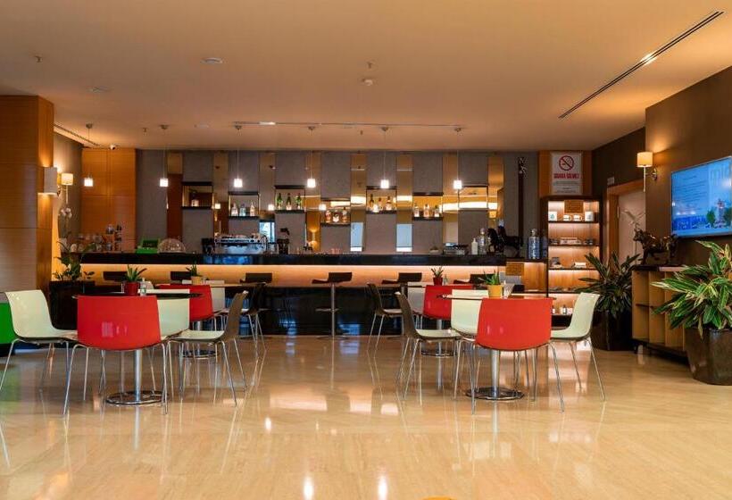 Fotos del hotel Midtown:  8
