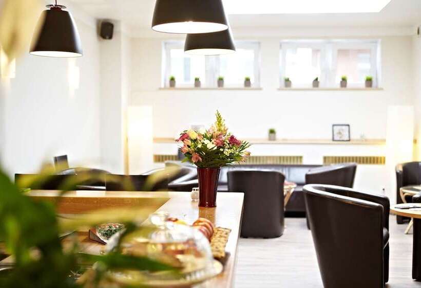 هتل Ostseehalle Kiel By Premiere Classe