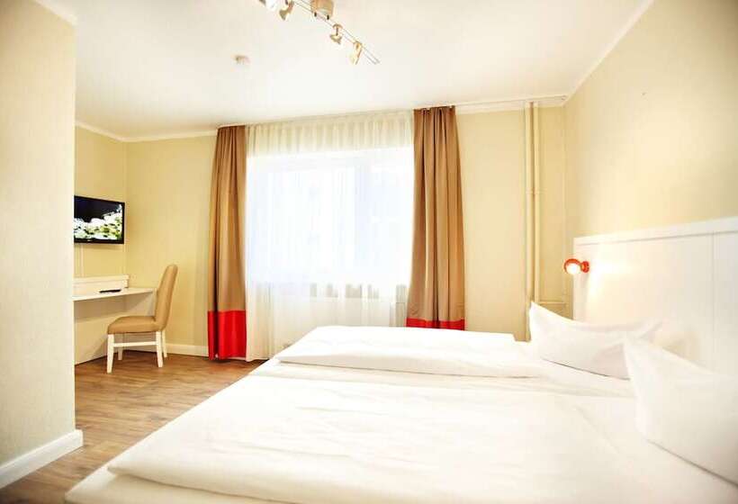 هتل Ostseehalle Kiel By Premiere Classe