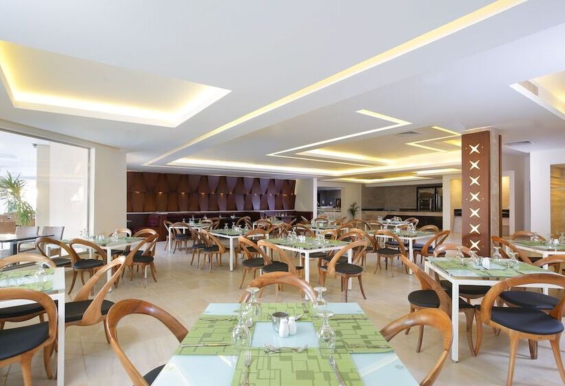 هتل Pickalbatros Aqua Vista Resort  Hurghada