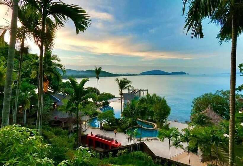 هتل Racha Kiri Resort And Spa Khanom