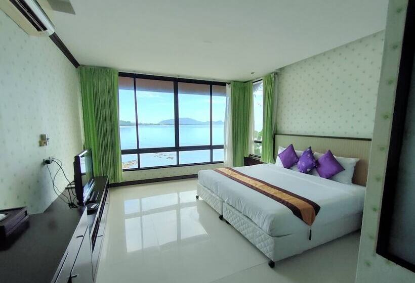هتل Racha Kiri Resort And Spa Khanom