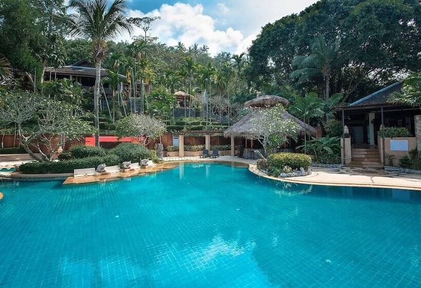 هتل Racha Kiri Resort And Spa Khanom