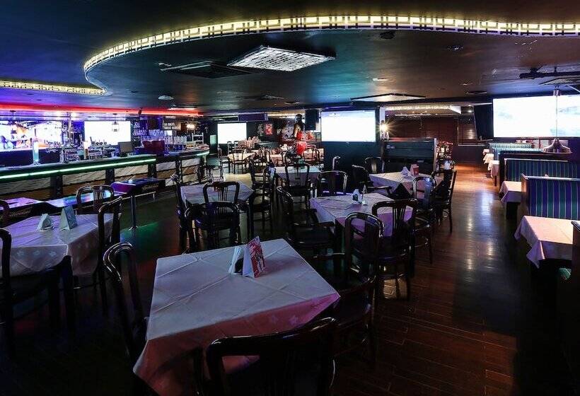 Fotos del hotel Ramee Royal:  7