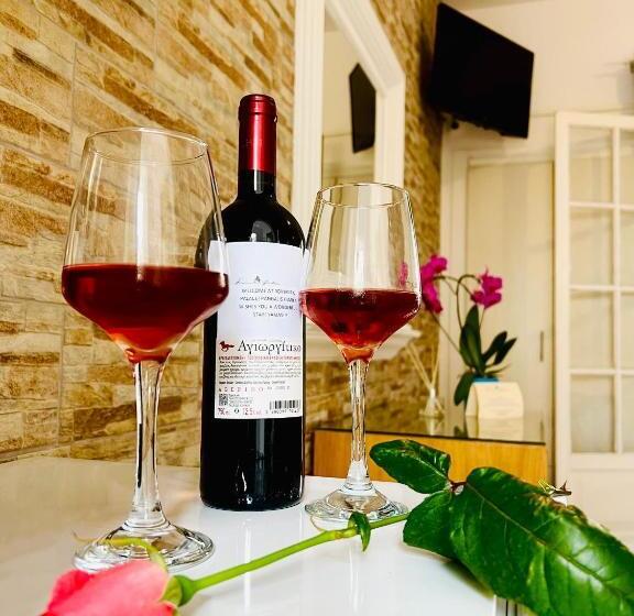 هتل Romantic Palace Beach Apartments