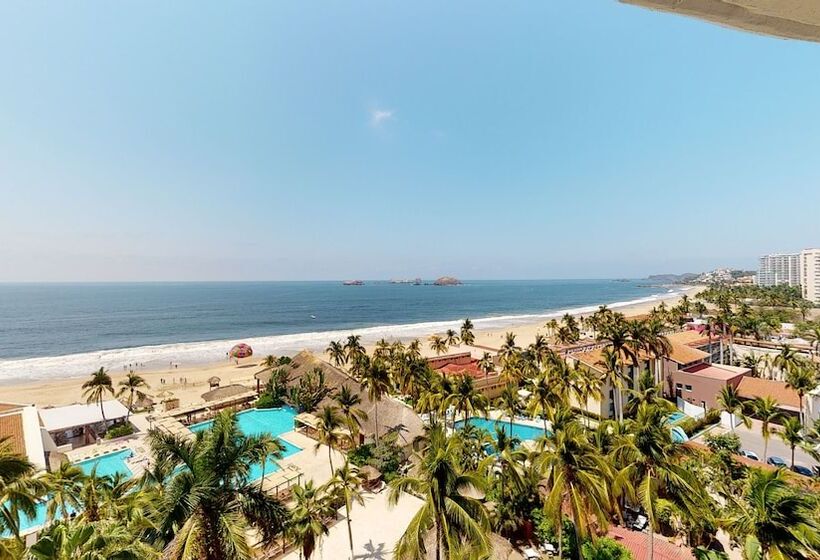 استراحتگاه Park Royal Beach Ixtapa  All Inclusive