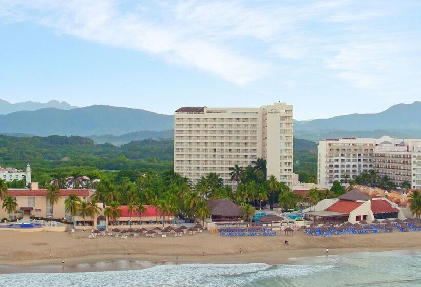 Resort Park Royal Beach Ixtapa  All Inclusive