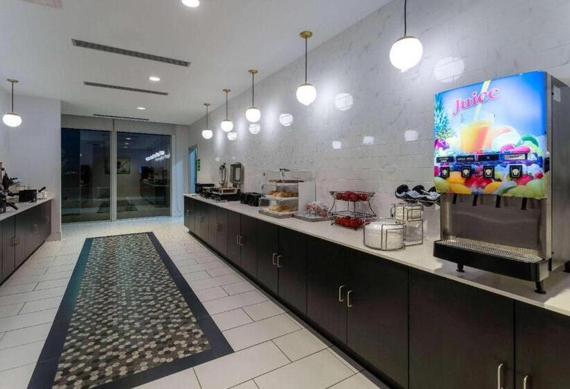 ホテル La Quinta Inn & Suites By Wyndham Maricopa  Copper Sky