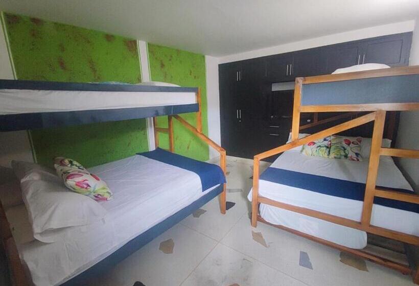 پانسیون Tranvia