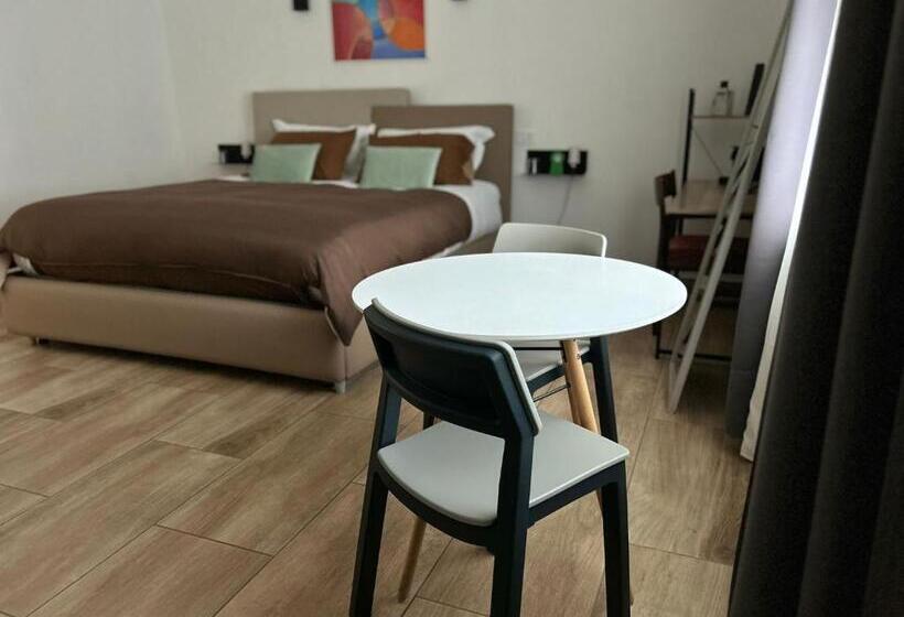 تختخواب و صبحانه Zeta Rooms