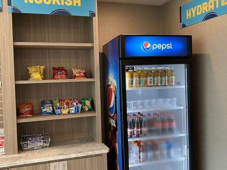 בית מלון כפרי Clarion Pointe Port Arthur Beaumont South