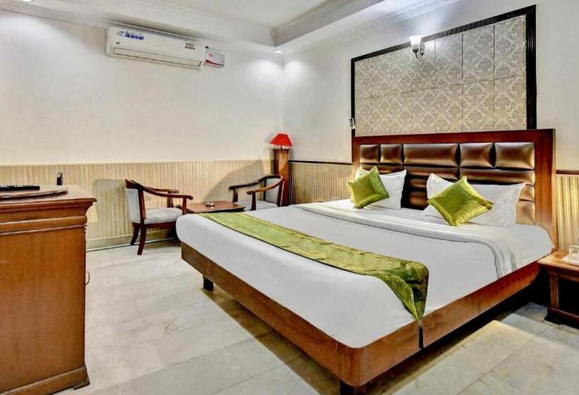 فندق Corporate Inn