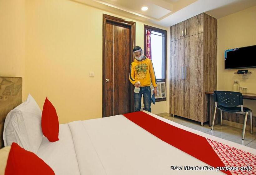 هتل Flagship 77565 Akshit Residency