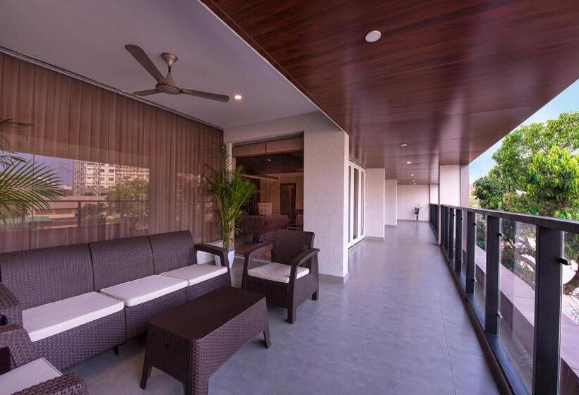 酒店 Hometown Galleria Manipal