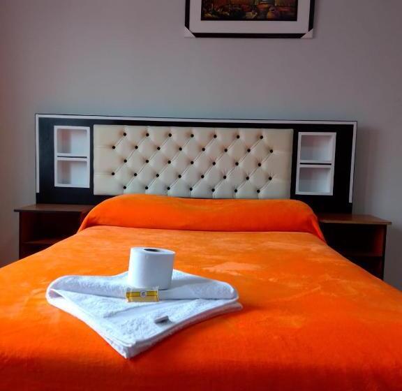 هتل Hostal Espinoza Ii