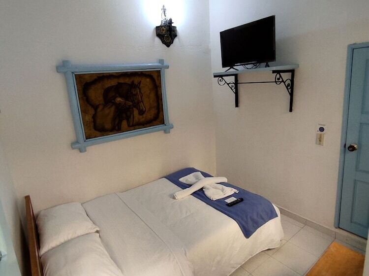 هتل Laureles De La Villa