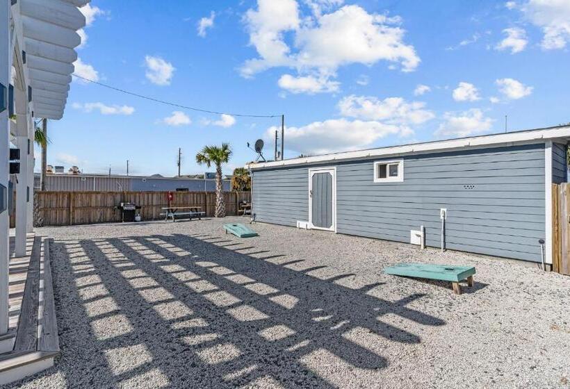 ホテル Loggerhead Inn And Suites