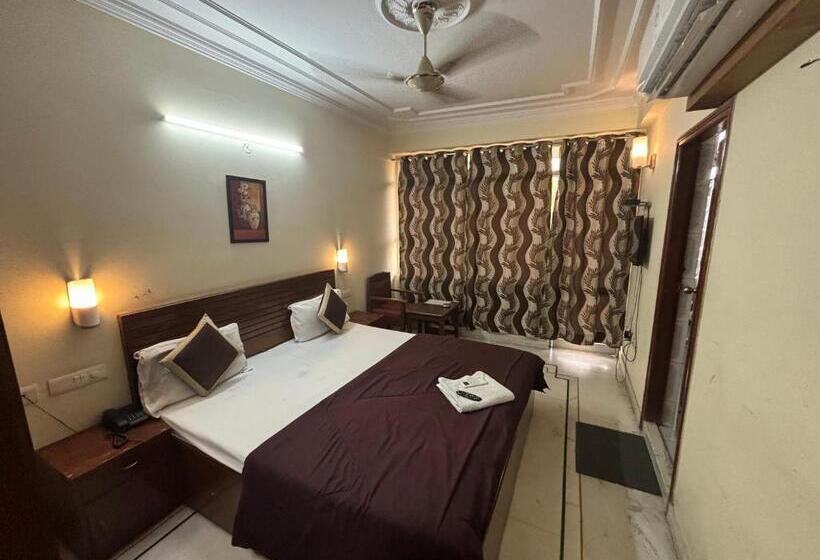 Fotos del hotel Oyo 78478  Siddhi Vinayak:  6