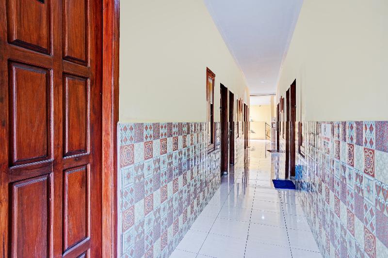 فندق Oyo 90234 Dhoho Family Guest House