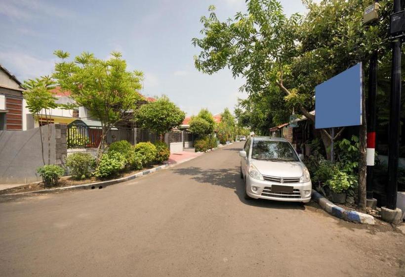 Отель Teratai Homestay Syarah