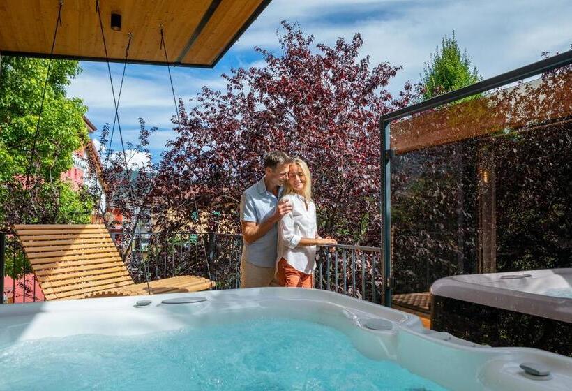 استراحتگاه Treelodgy, The Tree House