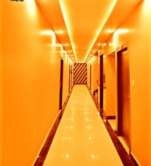 Fabhotel Elgrovia