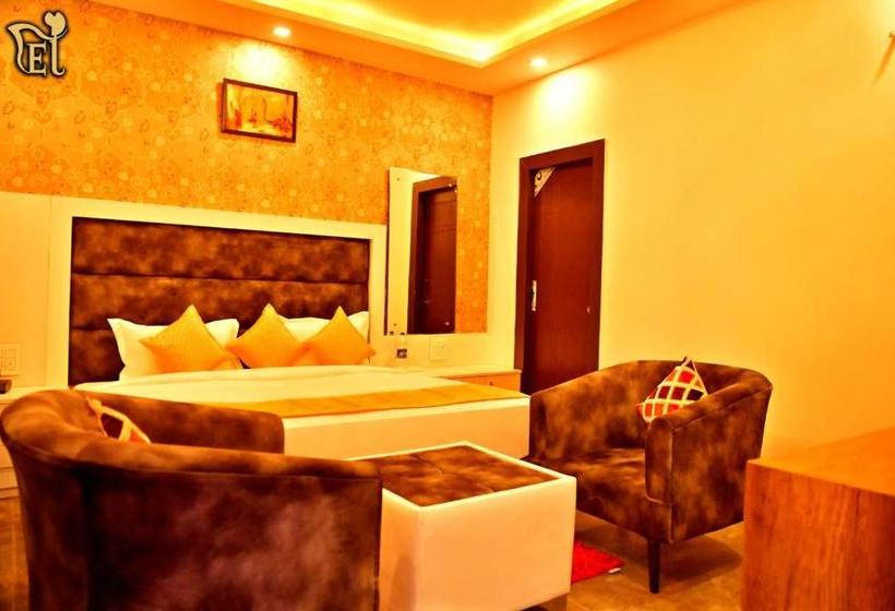 Fabhotel Elgrovia