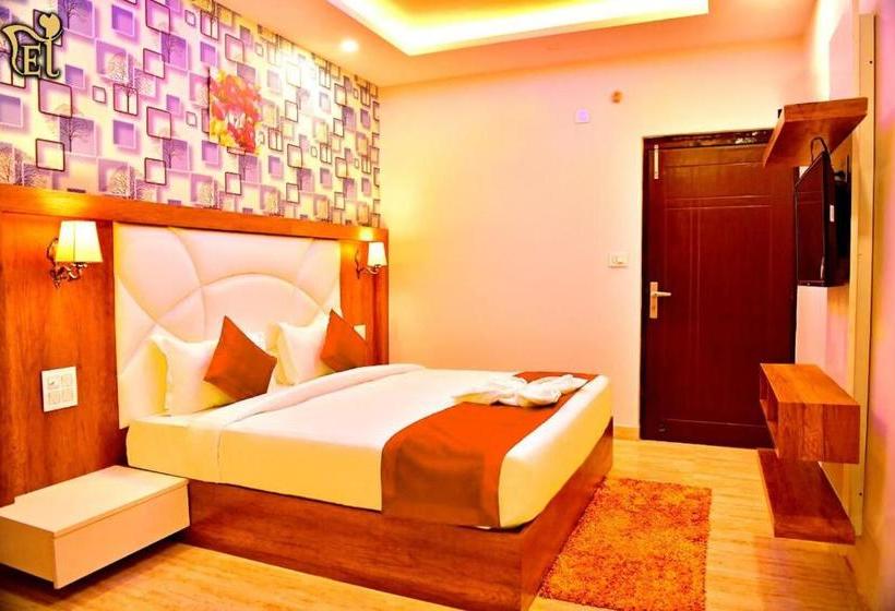 Fabhotel Elgrovia