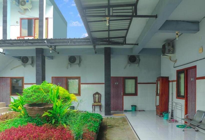 فندق Hp Residence Mitra Reddoorz Near Alun Alun Kediri