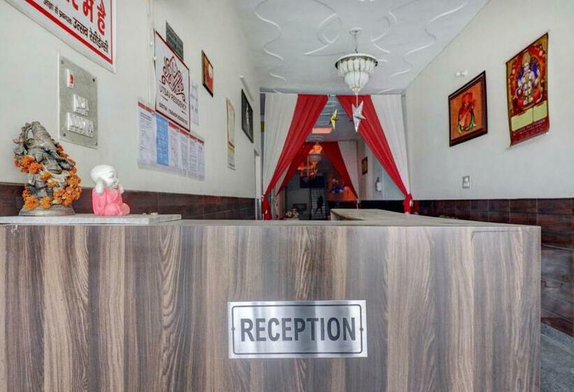酒店 Oyo 77774 Utsav Residency
